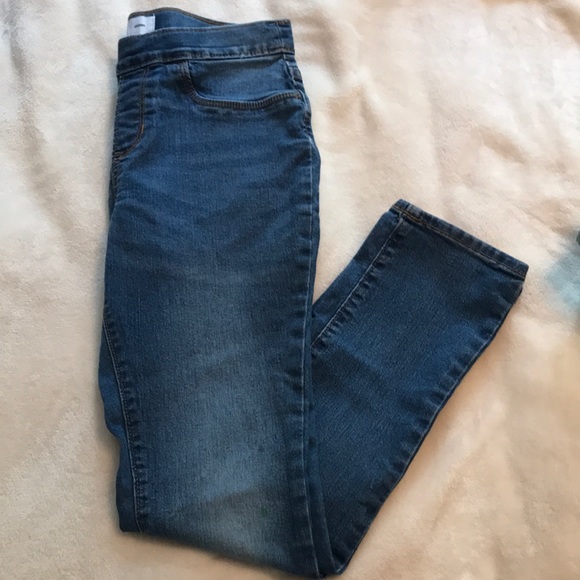 Old Navy Other - 3/$10 Old Navy Skinny Jeans